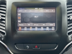 Used 2019 Jeep Cherokee 4d SUV 4WD Latitude Plus 2.4L at Clutts Auto Sales near Hazard, KY