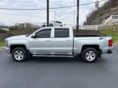 Used 2017  Chevrolet Silverado 1500 4WD Crew Cab LT at Clutts Auto Sales near Hazard&comma; KY