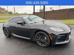 Used 2024  Toyota GR86 Premium Manual at Clutts Auto Sales near Hazard&comma; KY