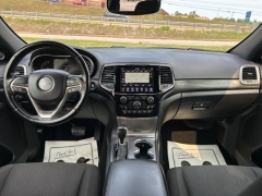 Used 2020 Jeep Grand Cherokee 4d SUV 4WD Laredo E at Clutts Auto Sales near Hazard, KY