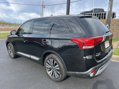 Used 2019  Mitsubishi Outlander 4d SUV FWD SE at Clutts Auto Sales near Hazard&comma; KY