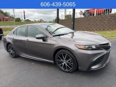 Used 2021  Toyota Camry SE Auto at Clutts Auto Sales near Hazard&comma; KY