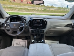 Used 2018 Chevrolet Traverse 4d SUV AWD LT Cloth w/1LT at Clutts Auto Sales near Hazard, KY