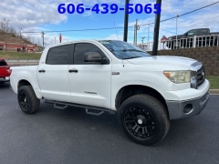 Used 2007  Toyota Tundra 4WD CrewMax Cab SR5 5&period;7L at Clutts Auto Sales near Hazard&comma; KY