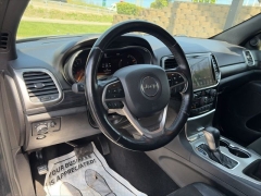 Used 2021  Jeep Grand Cherokee Laredo X 4x4 at Clutts Auto Sales near Hazard&comma; KY