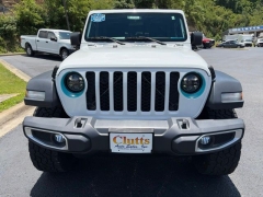 Used 2020  Jeep Gladiator Crew Cab Sport at Clutts Auto Sales near Hazard&comma; KY