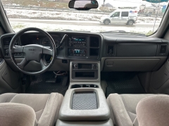 Used 2004  GMC Yukon 4d SUV 4WD SLE at Clutts Auto Sales near Hazard&comma; KY