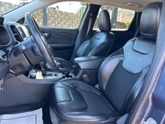 Used 2019 Jeep Cherokee 4d SUV 4WD Latitude Plus 2.4L at Clutts Auto Sales near Hazard, KY