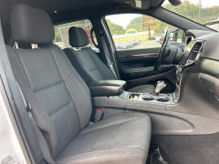 Used 2020 Jeep Grand Cherokee 4d SUV 4WD Laredo E at Clutts Auto Sales near Hazard, KY
