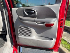 Used 2002  Ford F-150 4WD SuperCrew XLT at Clutts Auto Sales near Hazard&comma; KY