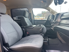 Used 2019  Ram 1500 4WD Crew Cab Big Horn&sol;Lone Star Level 2 at Clutts Auto Sales near Hazard&comma; KY