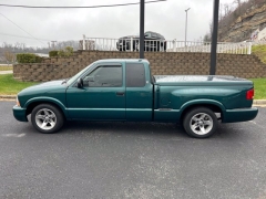 Used 1998  GMC Sonoma Pickup 2WD Ext Cab SLS at Clutts Auto Sales near Hazard&comma; KY