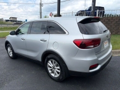 Used 2019  Kia Sorento 4d SUV FWD L at Clutts Auto Sales near Hazard&comma; KY