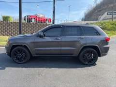 Used 2020  Jeep Grand Cherokee 4d SUV 2WD Laredo at Clutts Auto Sales near Hazard&comma; KY