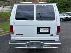 Used 2006 Ford Econoline Wagon E350 Ext Wagon Super XL at Clutts Auto Sales near Hazard, KY