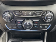 Used 2019  Jeep Cherokee 4d SUV FWD Latitude Plus 2.4L at Clutts Auto Sales near Hazard, KY