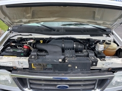 Used 2006 Ford Econoline Wagon E350 Ext Wagon Super XL at Clutts Auto Sales near Hazard, KY