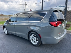 Used 2020  Chrysler Pacifica 4d Wagon Touring at Clutts Auto Sales near Hazard, KY