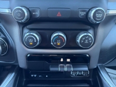 Used 2019  Ram 1500 4WD Crew Cab Big Horn&sol;Lone Star at Clutts Auto Sales near Hazard&comma; KY