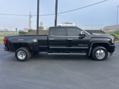 Used 2019 GMC Sierra 3500 4WD Crew Cab Denali DRW at Clutts Auto Sales near Hazard, KY
