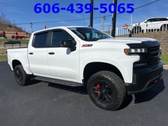 Used 2021  Chevrolet Silverado 1500 4WD Crew Cab 147" LT Trail Boss at Clutts Auto Sales near Hazard, KY