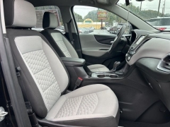 Used 2020  Chevrolet Equinox 4d SUV AWD LS w&sol;1FL at Clutts Auto Sales near Hazard&comma; KY