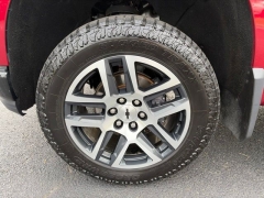 Used 2019  Chevrolet Silverado 1500 4WD Crew Cab LT Trail Boss at Clutts Auto Sales near Hazard&comma; KY