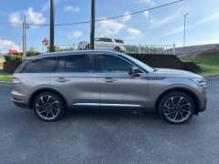 Used 2020 Lincoln Aviator 4d SUV AWD Reserve at Clutts Auto Sales near Hazard, KY