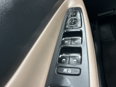 Used 2020  Hyundai Santa Fe 4d SUV AWD SEL 2&period;0T at Clutts Auto Sales near Hazard&comma; KY