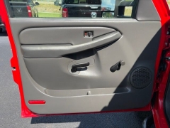Used 2005  Chevrolet Silverado 3500 4WD Crew Cab Work Truck SRW at Clutts Auto Sales near Hazard&comma; KY