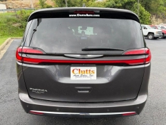 Used 2023  Chrysler Pacifica Touring L FWD at Clutts Auto Sales near Hazard&comma; KY