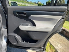 Used 2022  Toyota Highlander LE FWD at Clutts Auto Sales near Hazard&comma; KY