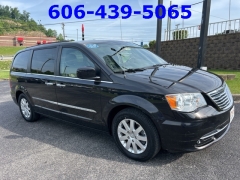 Used 2015 Chrysler Town & Country 4d Wagon Touring at Clutts Auto Sales near Hazard, KY