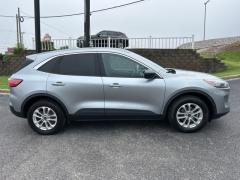 Used 2022 Ford Escape SE AWD at Clutts Auto Sales near Hazard, KY