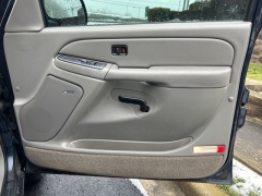 Used 2004  GMC Yukon 4d SUV 4WD SLE at Clutts Auto Sales near Hazard&comma; KY