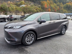 Used 2023  Toyota Sienna LE FWD 8-Passenger at Clutts Auto Sales near Hazard&comma; KY