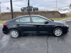 Used 2019  Hyundai Elantra 4d Sedan SE Auto at Clutts Auto Sales near Hazard&comma; KY