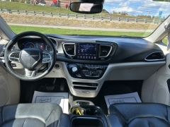 Used 2020 Chrysler Pacifica 4d Wagon Touring L at Clutts Auto Sales near Hazard, KY