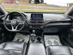 Used 2021  Nissan Altima 2&period;5 SL Sedan at Clutts Auto Sales near Hazard&comma; KY