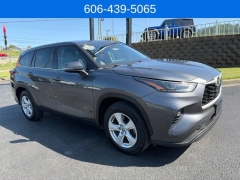 Used 2022  Toyota Highlander LE FWD at Clutts Auto Sales near Hazard&comma; KY