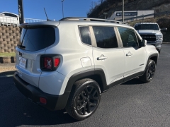 Used 2018  Jeep Renegade 4d SUV 4WD Latitude Altitude at Clutts Auto Sales near Hazard&comma; KY