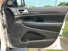 Used 2020 Jeep Grand Cherokee 4d SUV 4WD Laredo E at Clutts Auto Sales near Hazard, KY