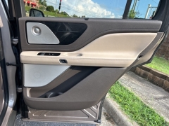 Used 2020 Lincoln Aviator 4d SUV AWD Reserve at Clutts Auto Sales near Hazard, KY