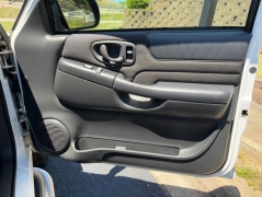 Used 2003  GMC Sonoma Pickup 4WD Crew Cab ZR5 at Clutts Auto Sales near Hazard&comma; KY