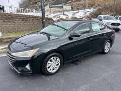 Used 2019  Hyundai Elantra 4d Sedan SE Auto at Clutts Auto Sales near Hazard&comma; KY
