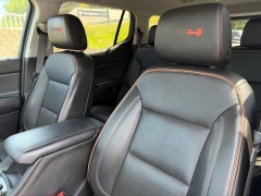 Used 2021  GMC Acadia AWD 4dr AT4 at Clutts Auto Sales near Hazard&comma; KY
