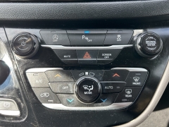 Used 2020  Chrysler Pacifica 4d Wagon Touring at Clutts Auto Sales near Hazard, KY