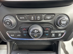 Used 2019 Jeep Cherokee 4d SUV 4WD Limited 2.0L Turbo at Clutts Auto Sales near Hazard, KY