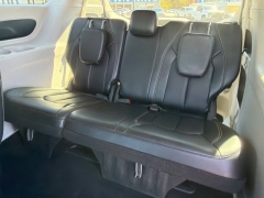Used 2024  Chrysler Pacifica Touring L FWD at Clutts Auto Sales near Hazard&comma; KY