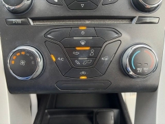 Used 2016  Ford Fusion 4d Sedan SE 2&period;5L at Clutts Auto Sales near Hazard&comma; KY